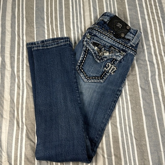 Miss Me Jeans Straight Leg - Picture 11 of 11